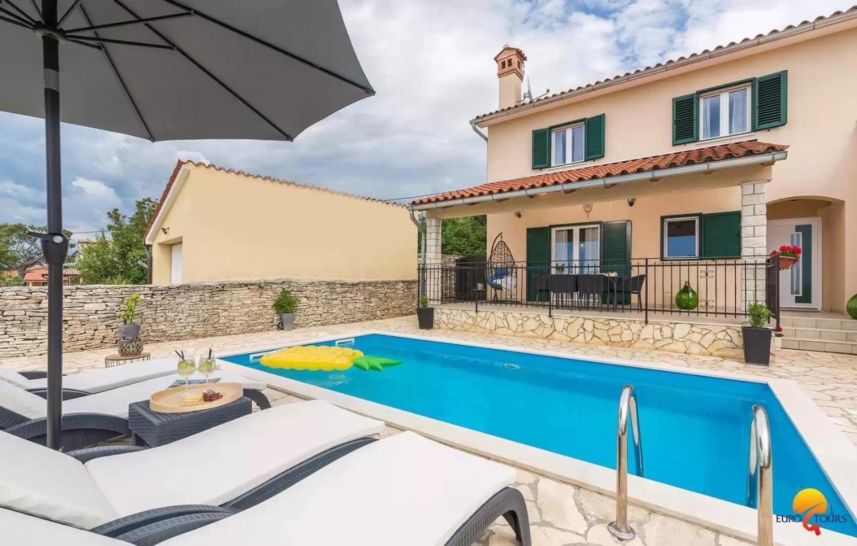 Villa Grguci กานฟานาร์ ภายนอก รูปภาพ